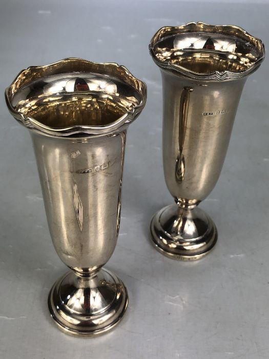 Good pair of Hallmarked silver Vases Birmingham maker E S Barnsley & Co (Edward Souter Barnsley) - Image 2 of 5