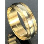 9ct Gold band size 'S' approx 3.9g