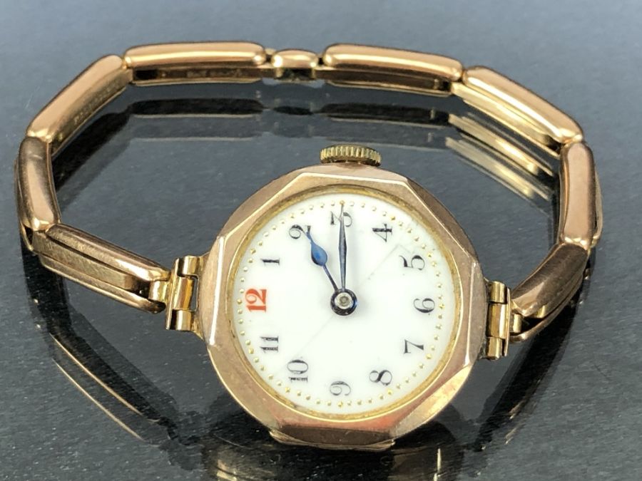 9ct Gold watch (no glass A/f) and 9ct gold expanding bracelet (total weight 19.1g)