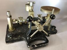 Militaria: A Military calibrator No 6c/1130 Mk V for pressure gauges by Barnet Instruments with