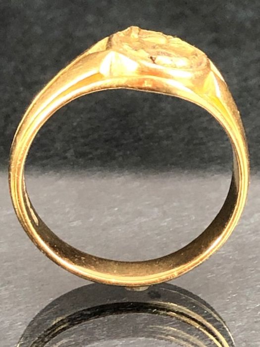 18ct Gold ring set with a Celtic Quarter Stater coin size 'X' and approx 11.5g - Image 3 of 7