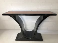 Art Deco style large console table with highly polished finish, approx 120cm x 40cm x 84cm tall