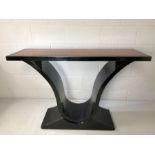 Art Deco style large console table with highly polished finish, approx 120cm x 40cm x 84cm tall