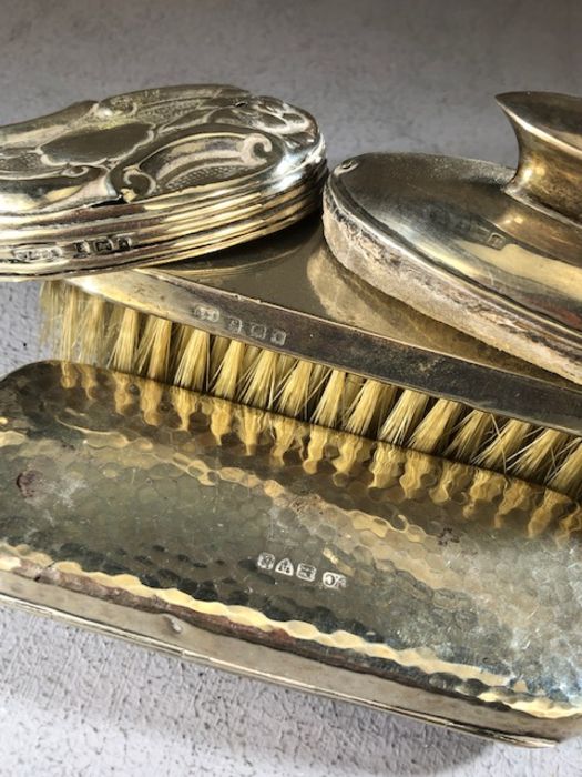 Collection of hallmarked silver items to include a clothes brush, hammered glasses case, nail file - Image 2 of 3