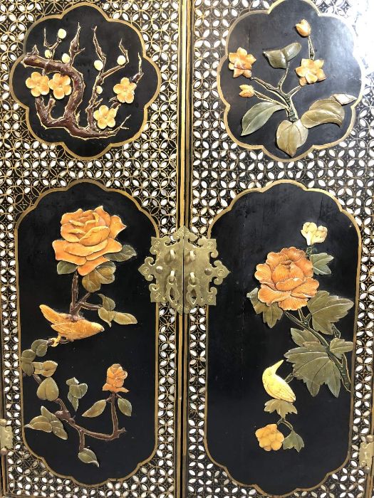 Oriental lacquered cabinet with with applied floral design, approx 60cm x 31cm x 90cm tall - Image 3 of 7