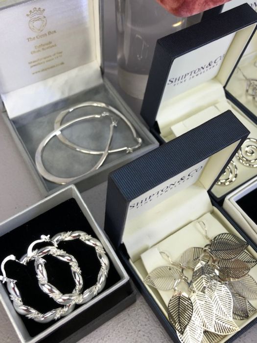 Collection of boxed modern 925 silver jewellery including a Pandora charm bracelet, approx 13 sets - Image 3 of 5