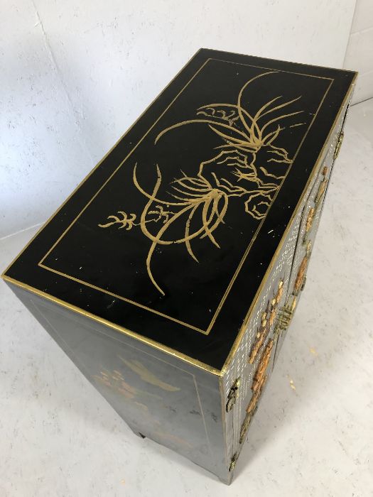 Oriental lacquered cabinet with with applied floral design, approx 60cm x 31cm x 90cm tall - Image 7 of 7