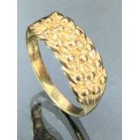 9ct Gold hallmarked ring approx size 'W' and 3.7g