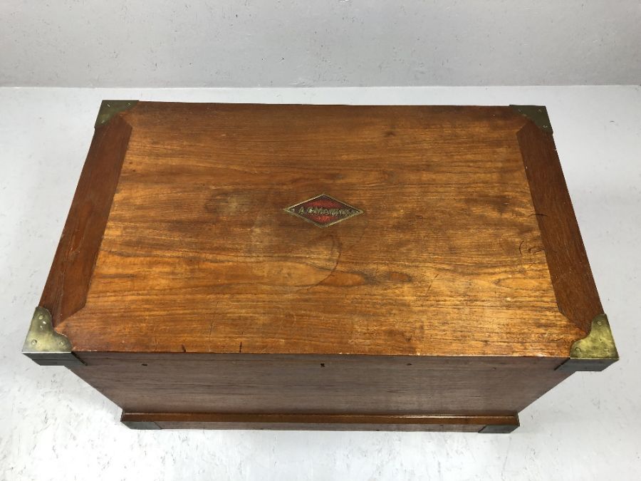 Campaign style chest with brass hinges and corners and inlaid brass metal plaque which reads 'A.C. - Image 3 of 5