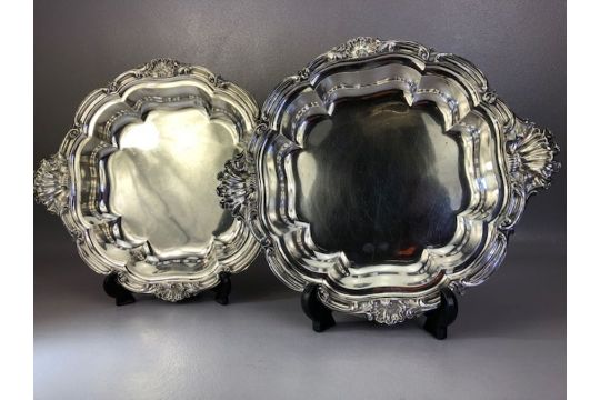 Pair of Victorian Silver Salvers for "Hunt & Roskell Late Storr Mortimer & Hunt" engraved to base - Image 1 of 6