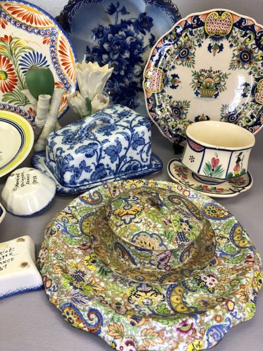 Collection of ceramics to include a quantity of Quimper Ware, paisley ceramic dishes, a Losolware - Image 5 of 5