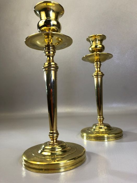 Pair of Arts and Crafts brass candlesticks with weighted bases, approx 22cm in height - Image 3 of 4