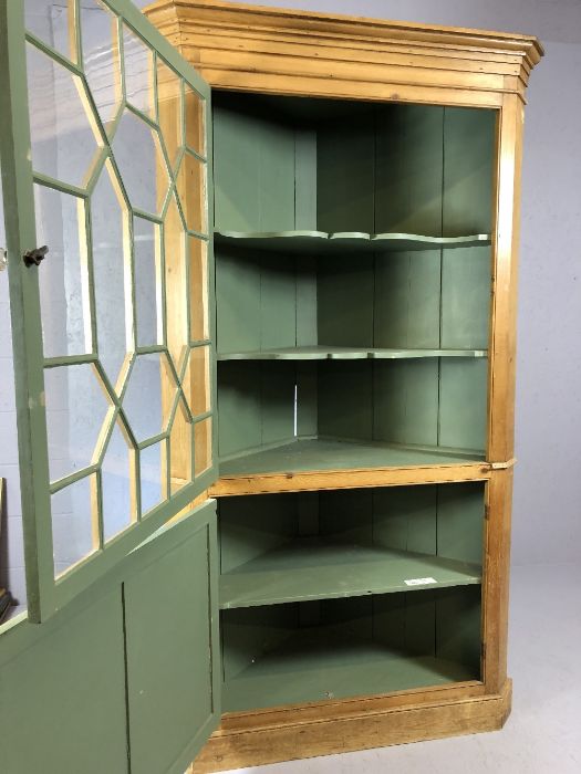 Large pine glazed corner unit with green painted interior and cupboard below, approx 105cm wide x - Image 3 of 5