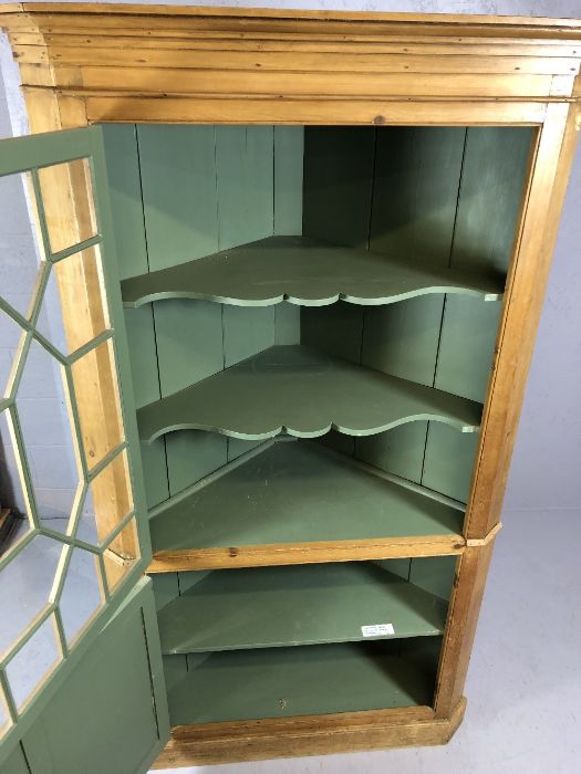 Large pine glazed corner unit with green painted interior and cupboard below, approx 105cm wide x - Image 4 of 5