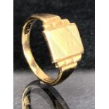 9ct Gold ring size 'Q' approx 4g