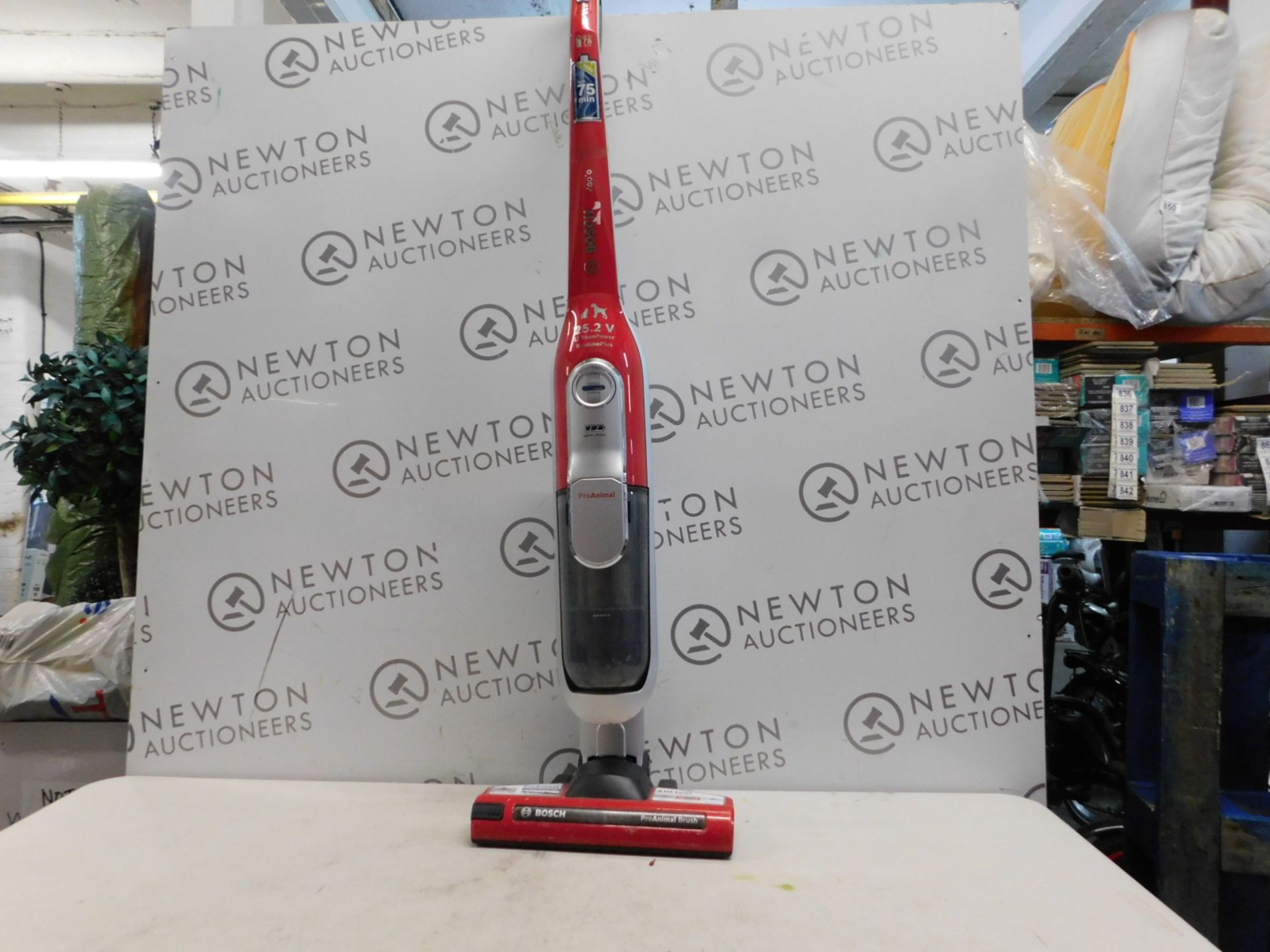 1 BOSCH ATHLET BCH65TRPGB CORDLESS UPRIGHT VACUUM CLEANER RRP Â£299
