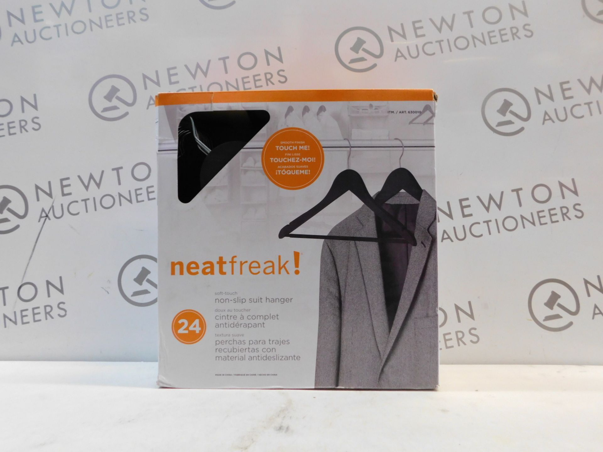 1 BOXED NEATFREAK RUBBERISED HANGERS, 24 PACK RRP Â£29