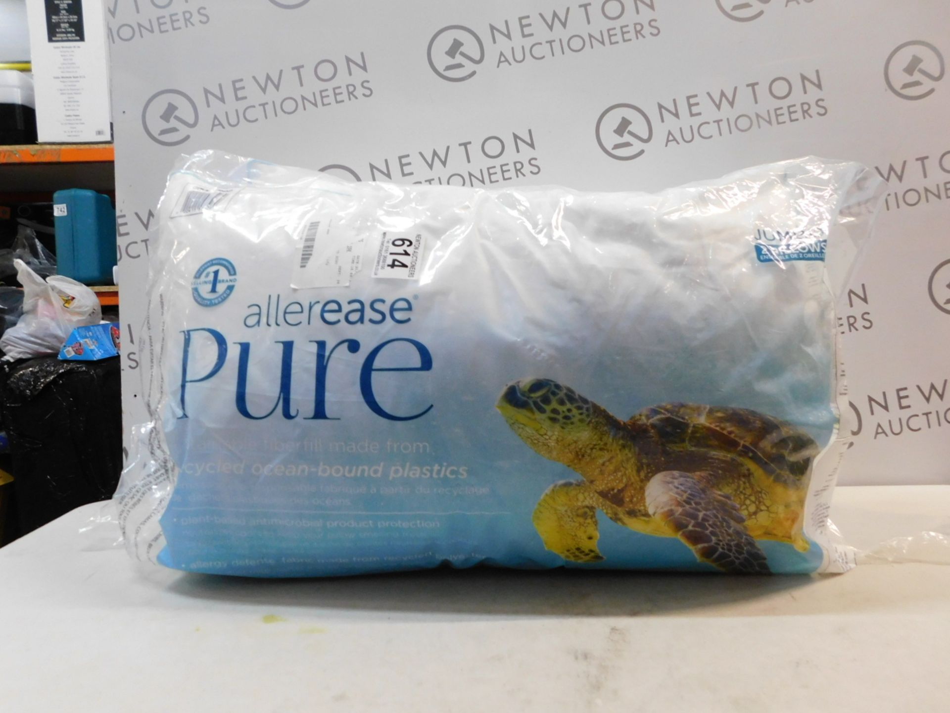 1 BAGGED PAIR OF ALLEREASE PURE PILLOWS RRP Â£29.99