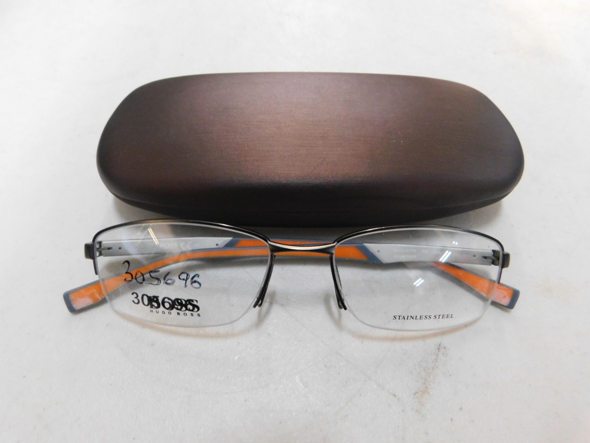 1 PAIR OF HUGO BOSS GLASSES FRAME RRP Â£129.99