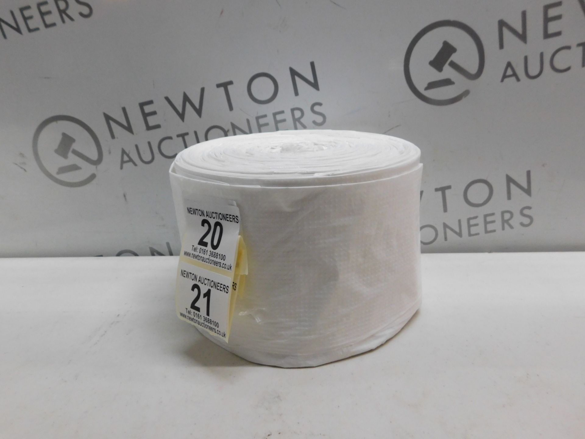 1 LARGE ROLL OF WHITE KITCHEN BIN BAGS RRP Â£19.99