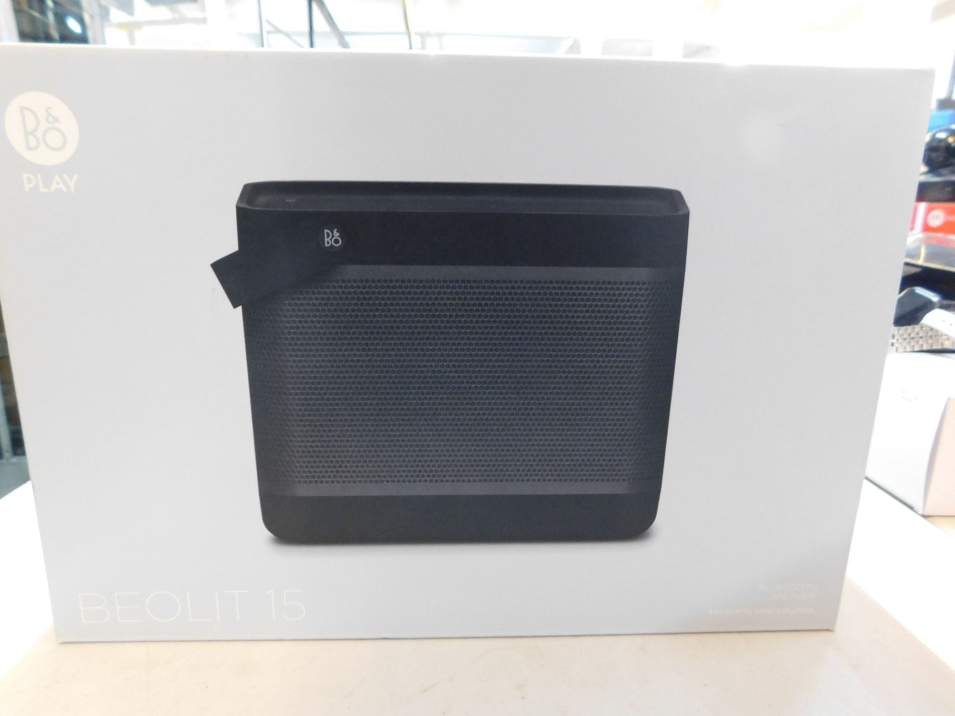 1 BOXED BANG AND OLUFSEN BEOLIT15 BLUETOOTH SPEAKER IN BLACK RRP Â£449