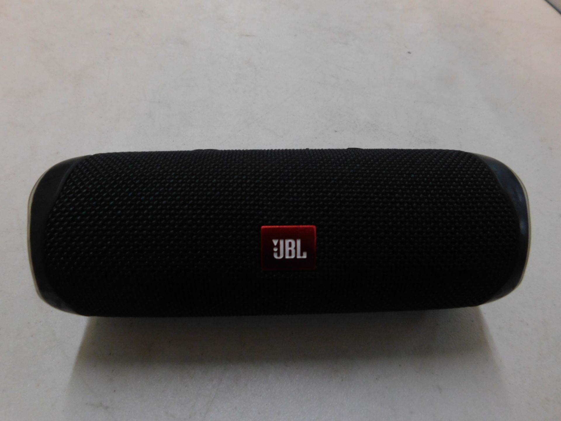 1 JBL FLIP 5 PARTYBOOST WATERPROOF PORTABLE BLUETOOTH SPEAKER RRP Â£119.99