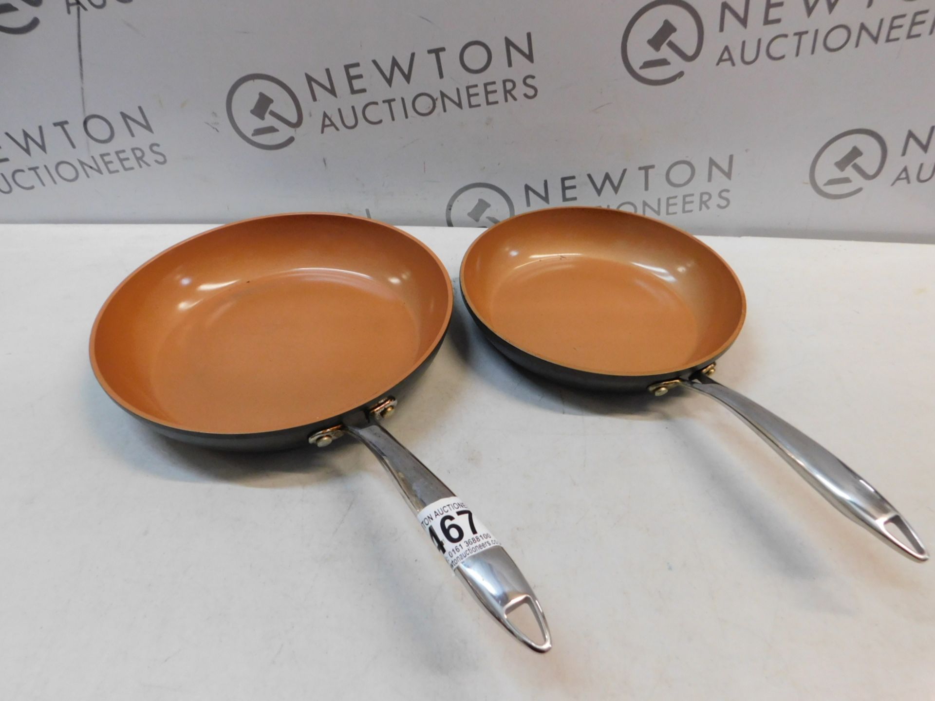 1 SET OF 2 GOTHAM STEEL PRO NON-STICK TITANIUM FRYING PANS RRP Â£39.99