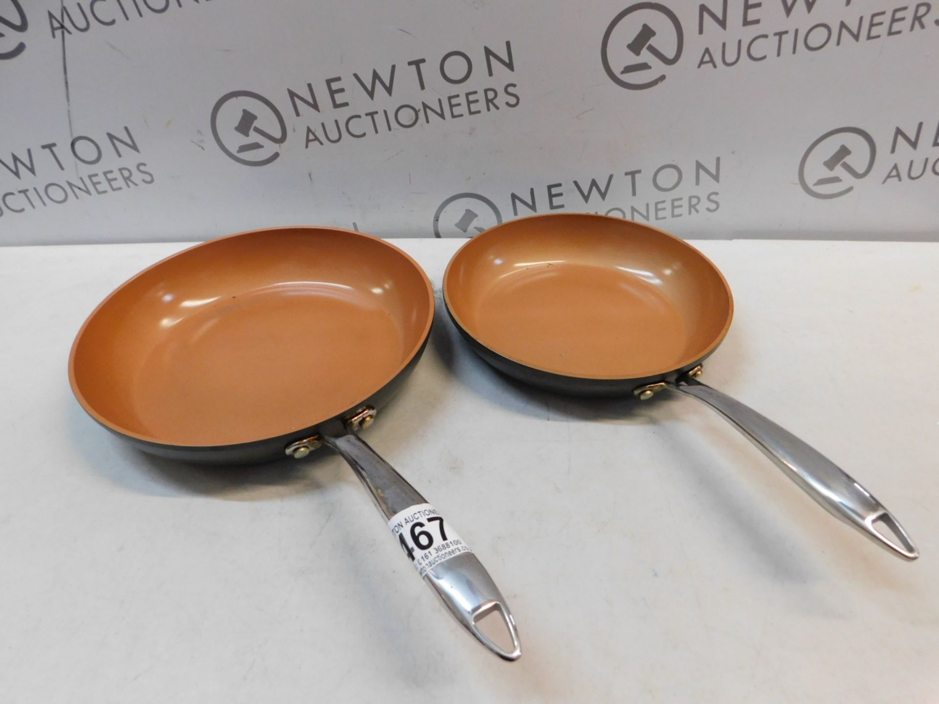 1 SET OF 2 GOTHAM STEEL PRO NON-STICK TITANIUM FRYING PANS RRP Â£39.99