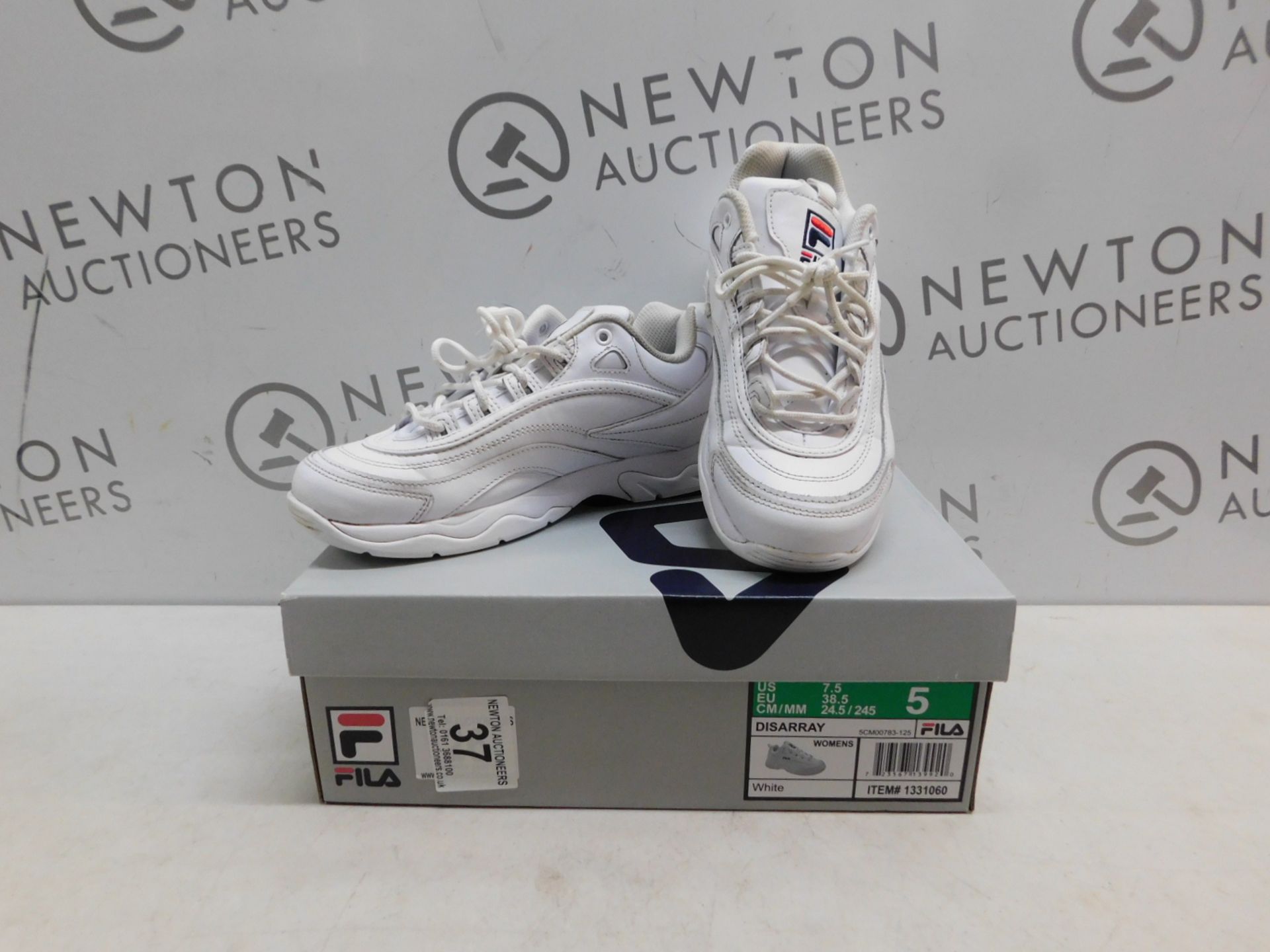 1 BOXED PAIR OF FILA DISARRAY TRAINERS WHITE UK SIZE 5 RRP Â£39