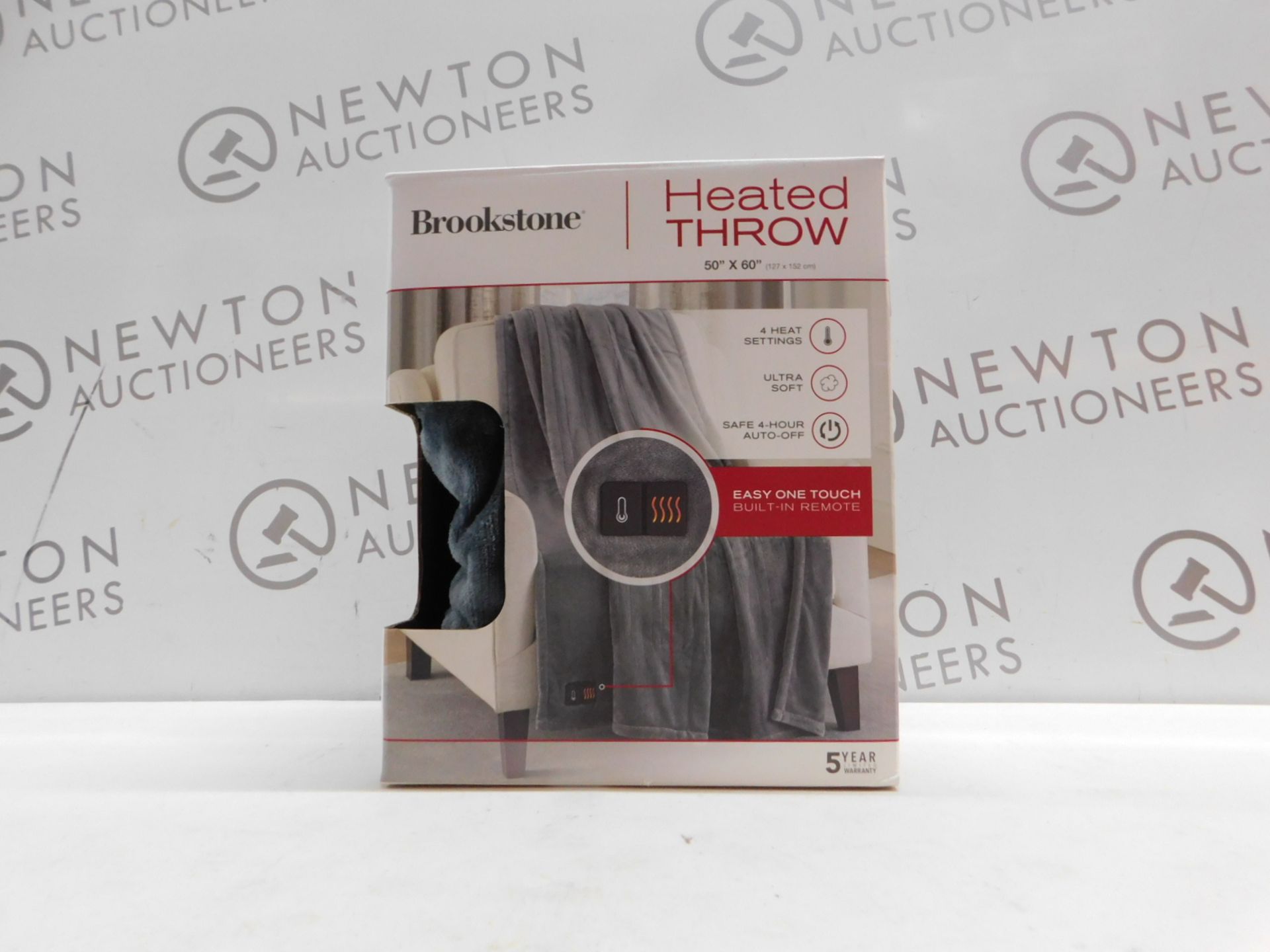 1 BOXED BROOKSTONE HEATED THROW 127 X 152 CM RRP Â£44.99