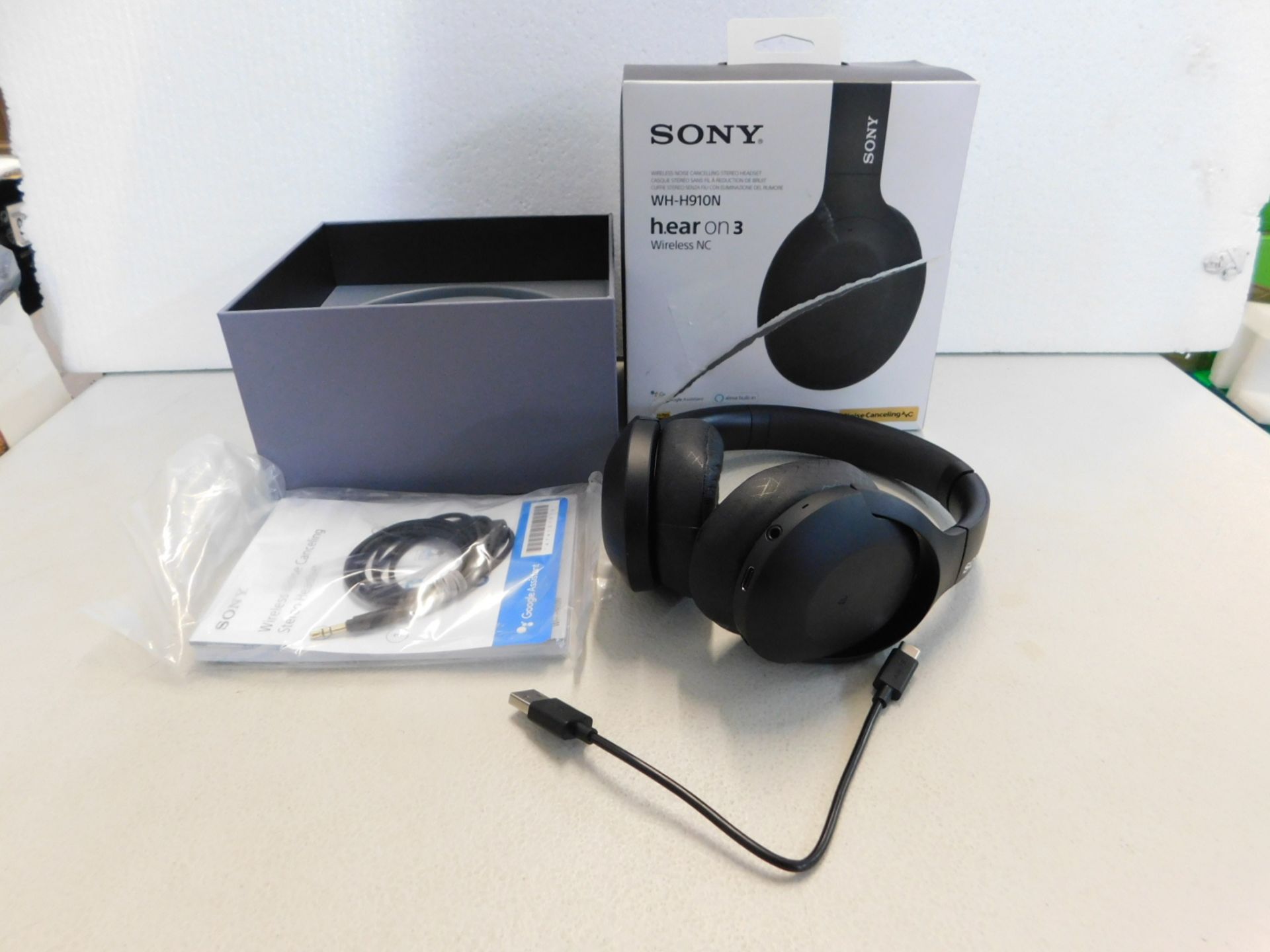 1 BOXED SONY WH-H910 WIRELESS BLUETOOTH NOISE-CANCELLING HEADPHONES - BLACK RRP Â£229