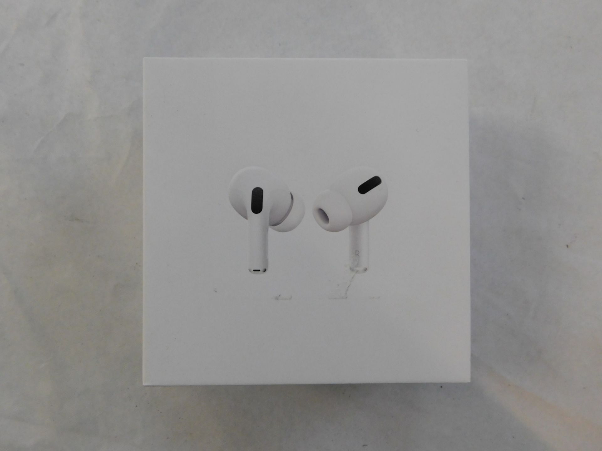 1 BOXED PAIR OF APPLE AIRPODS PRO BLUETOOTH EARPHONES WITH WIRELESS CHARGING CASE RRP Â£249.99
