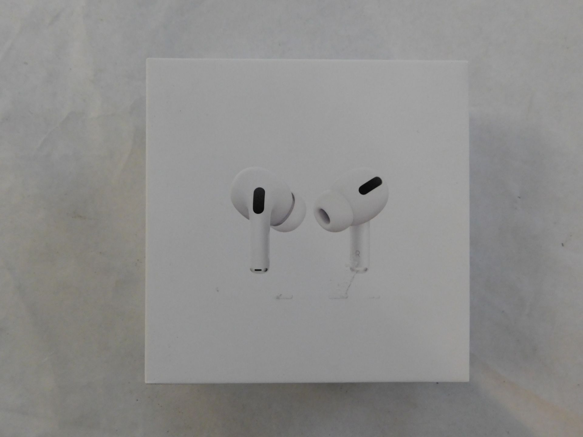 1 BOXED PAIR OF APPLE AIRPODS PRO BLUETOOTH EARPHONES WITH WIRELESS CHARGING CASE RRP Â£249.99