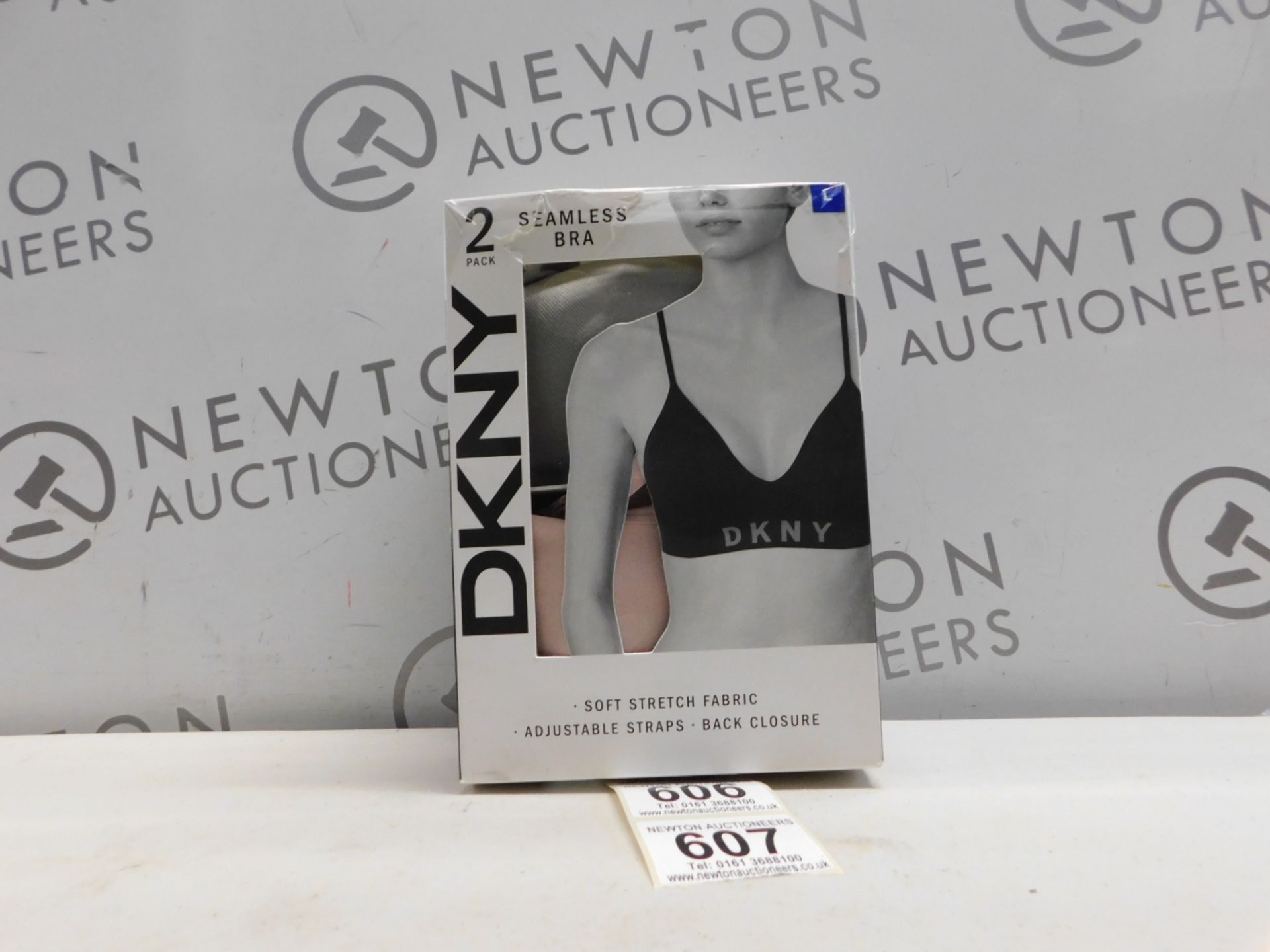 1 BOXED DKNY SEAMLESS BRA SIZE LARGE RRP Â£49.99 (2 IN THE BOX)