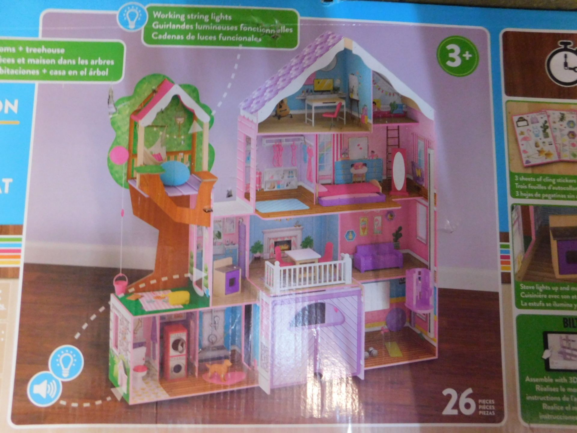 1 BOXED KIDKRAFT TREEHOUSE RETREAT MANSION WITH 26 PIECES RRP Â£179.99