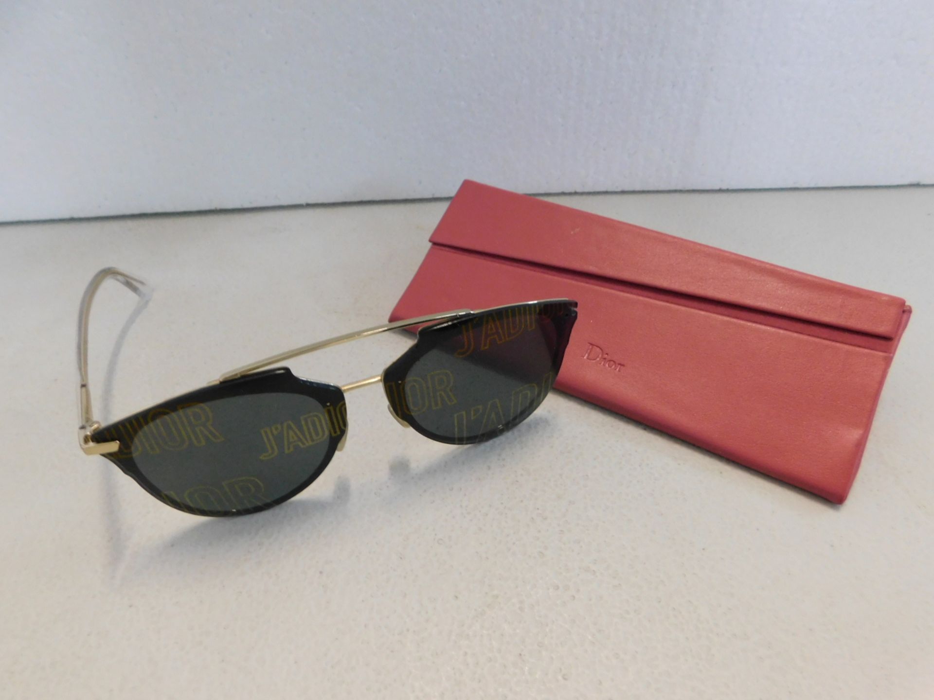 1 PAIR DIOR REFLECTED SUNGLASSES WITH CASE RRP Â£299 (MISSING 1 TEMPLE)