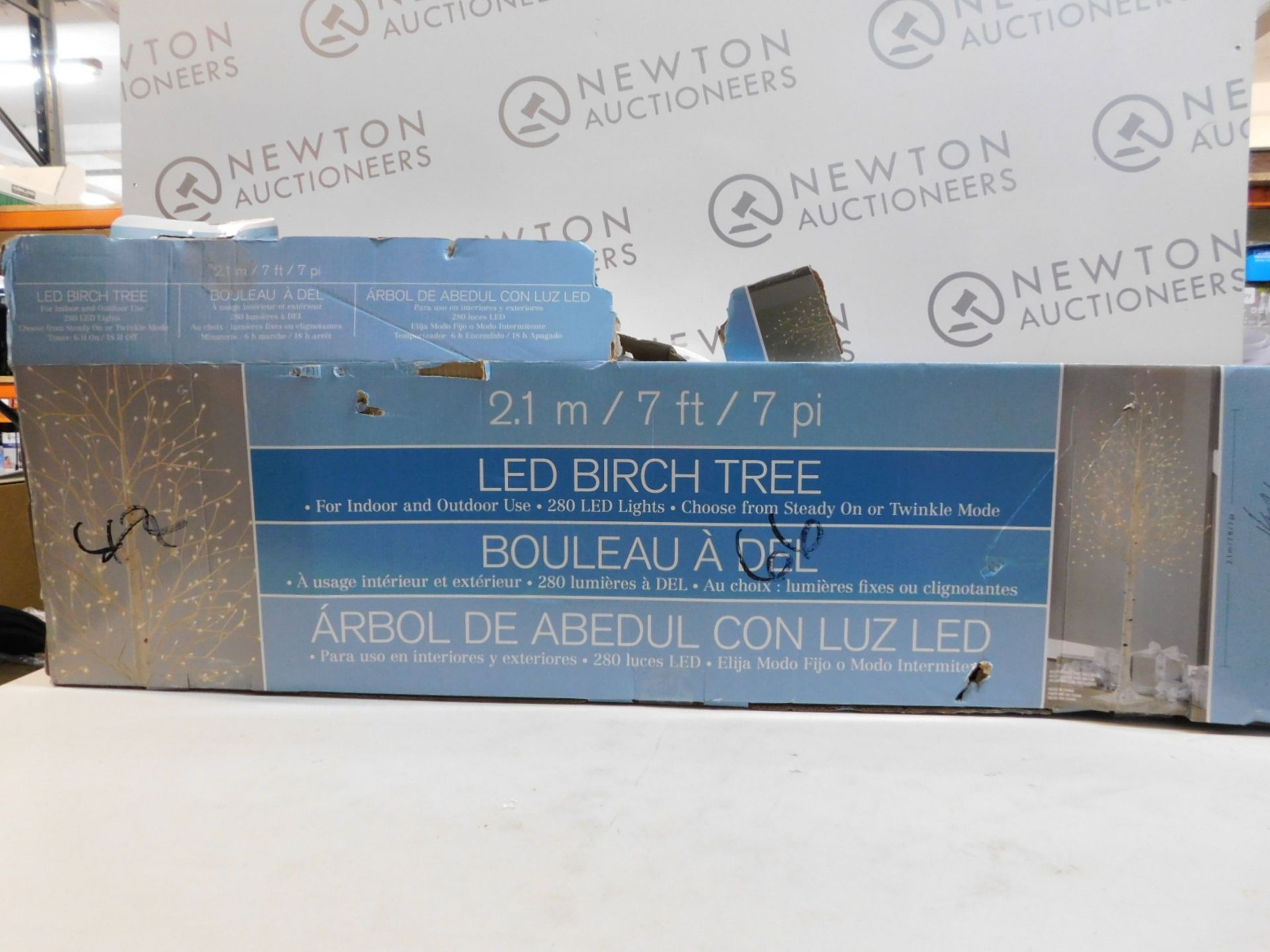 1 BOXED 5.5FT LED BIRCH TREE RRP Â£89.99