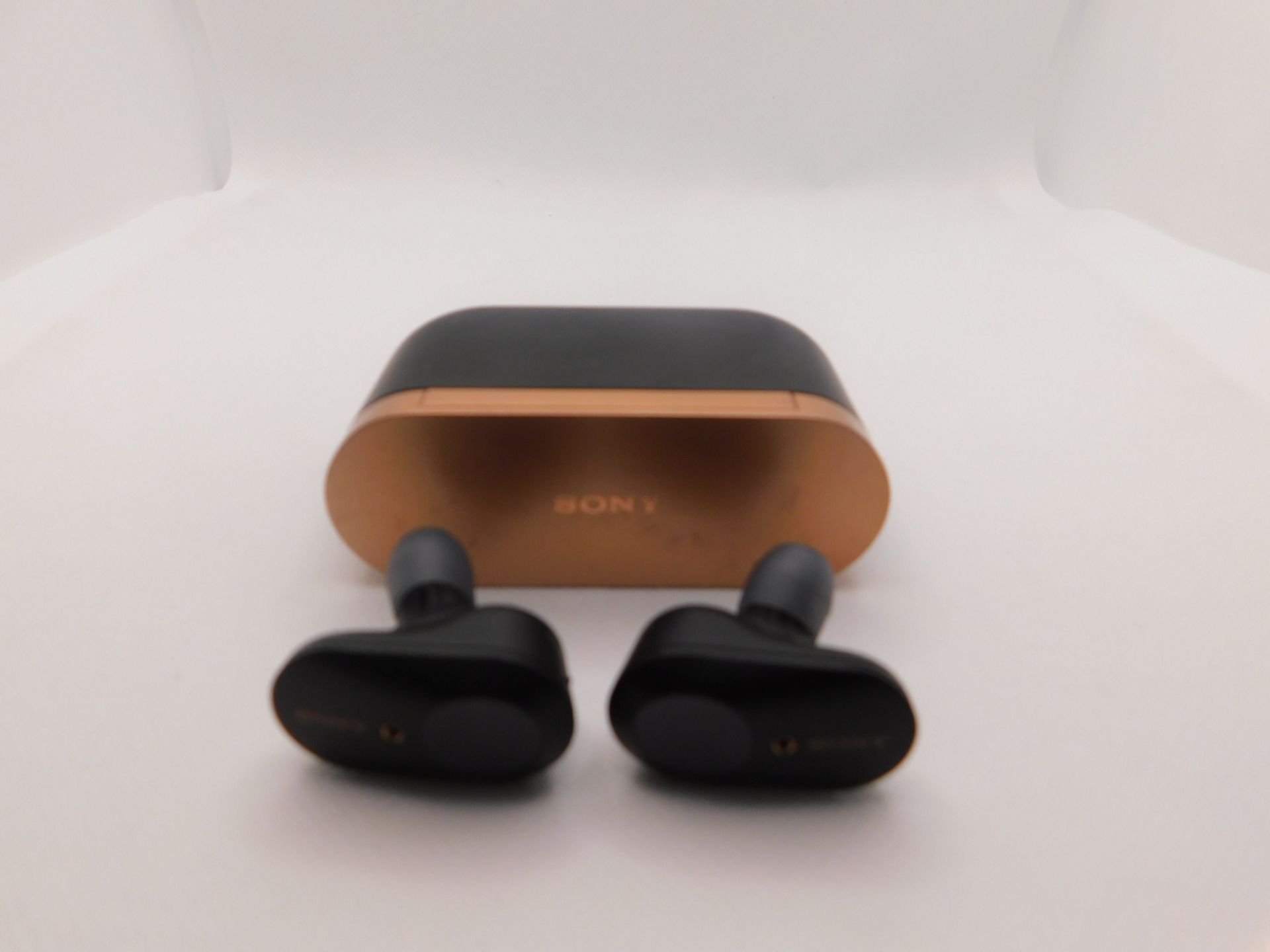 1 SONY EAR BUDS MODEL WF-1000XM3 RRP Â£229.99