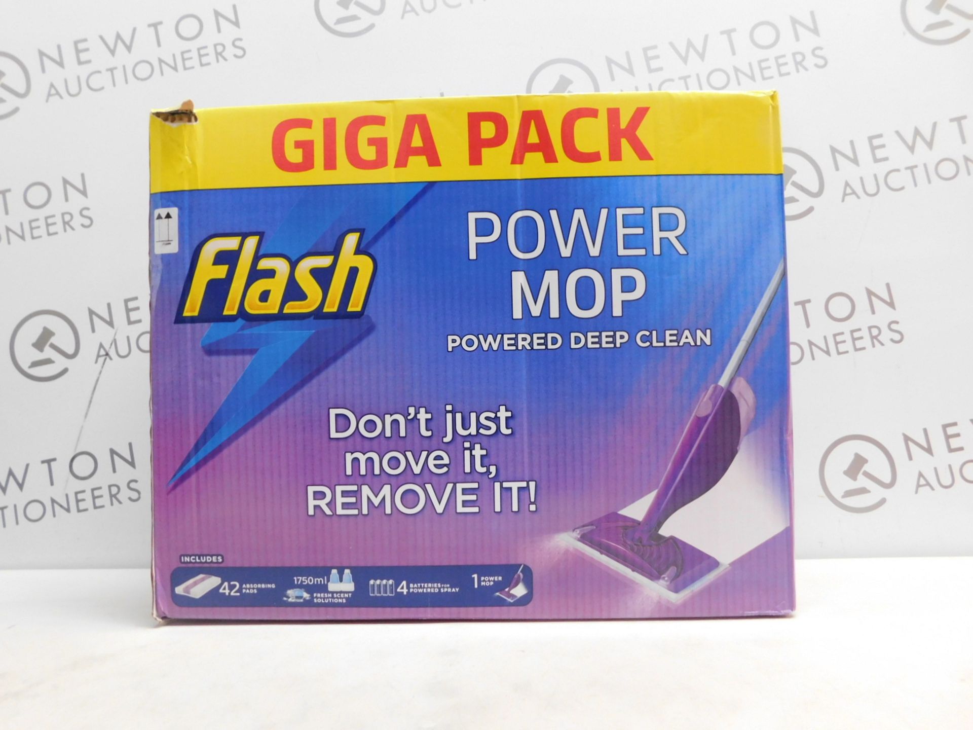 1 BOXED FLASH POWER MOP WITH 32 PADS RRP Â£44.99