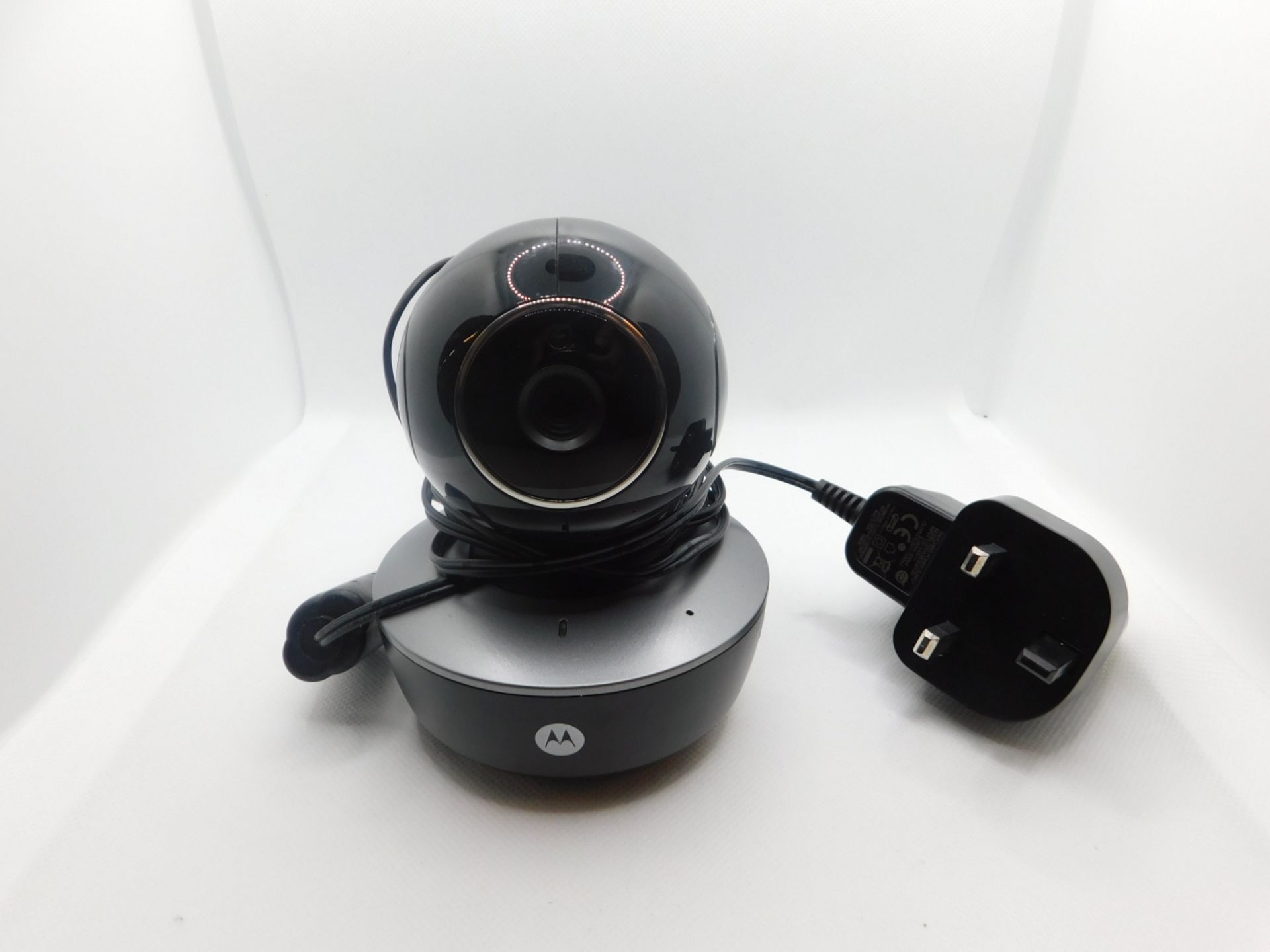 1 MOTOROLA FOCUS88 WIFI HOME VIDEO CAMERA RRP Â£129.99