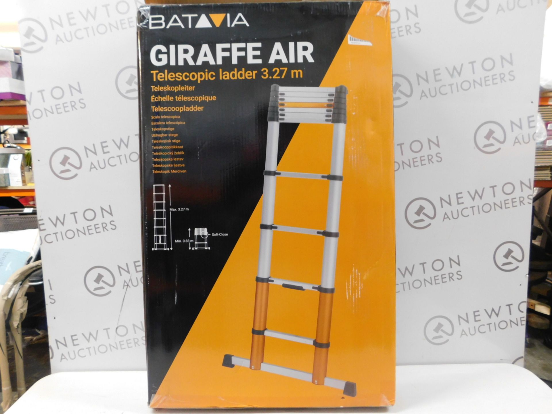 1 BOXED BATAVIA TELESCOPIC LADDER RRP Â£149.99