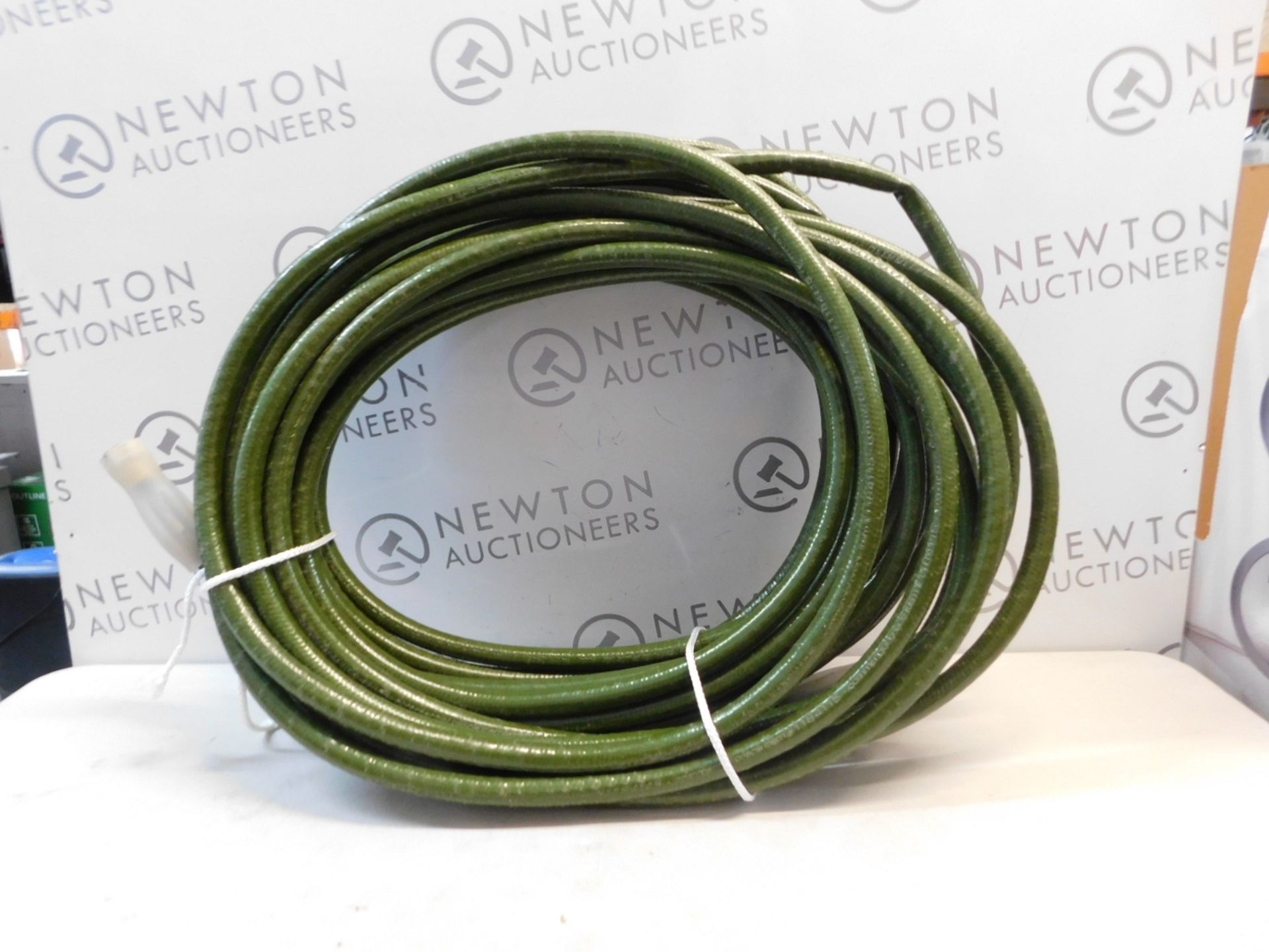 1 FLEXON 100FT COMMERCIAL GRADE HOSE RRP Â£49.99