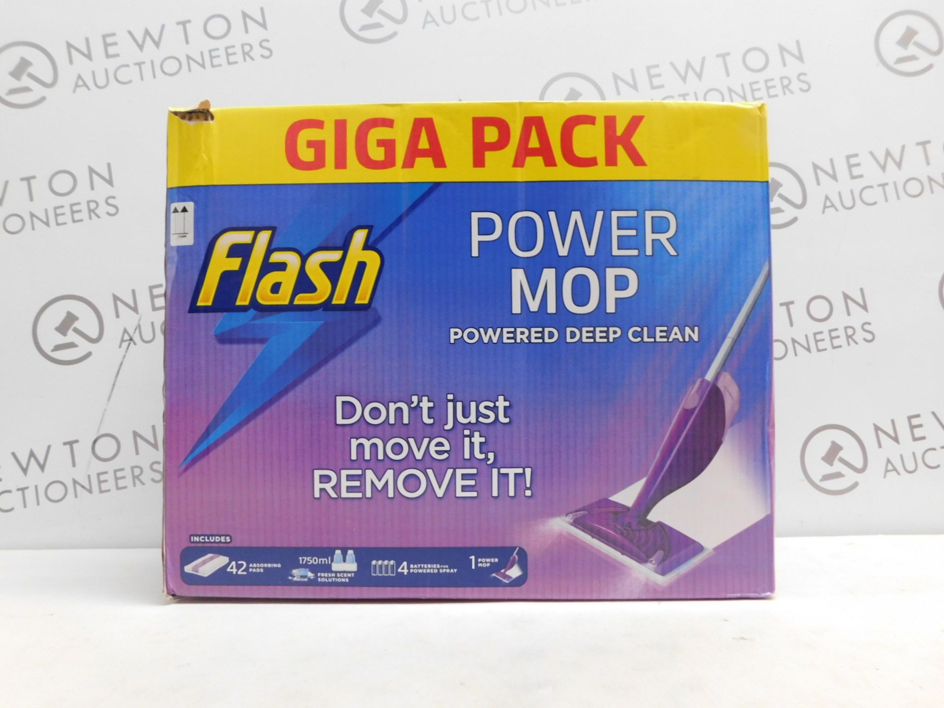 1 BOXED FLASH POWER MOP WITH 32 PADS RRP Â£44.99