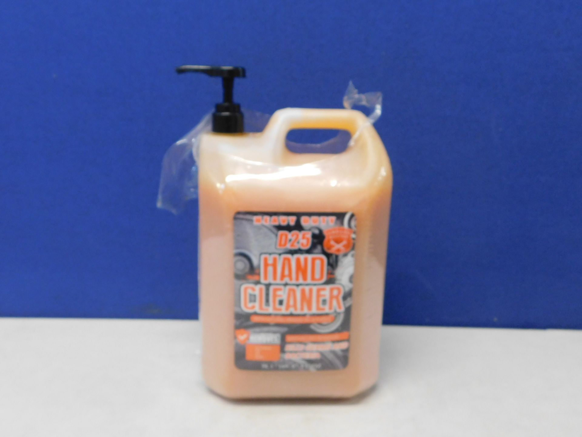 1 5L HEAVY DUTY D25 HAND CLEANER RRP Â£39.99