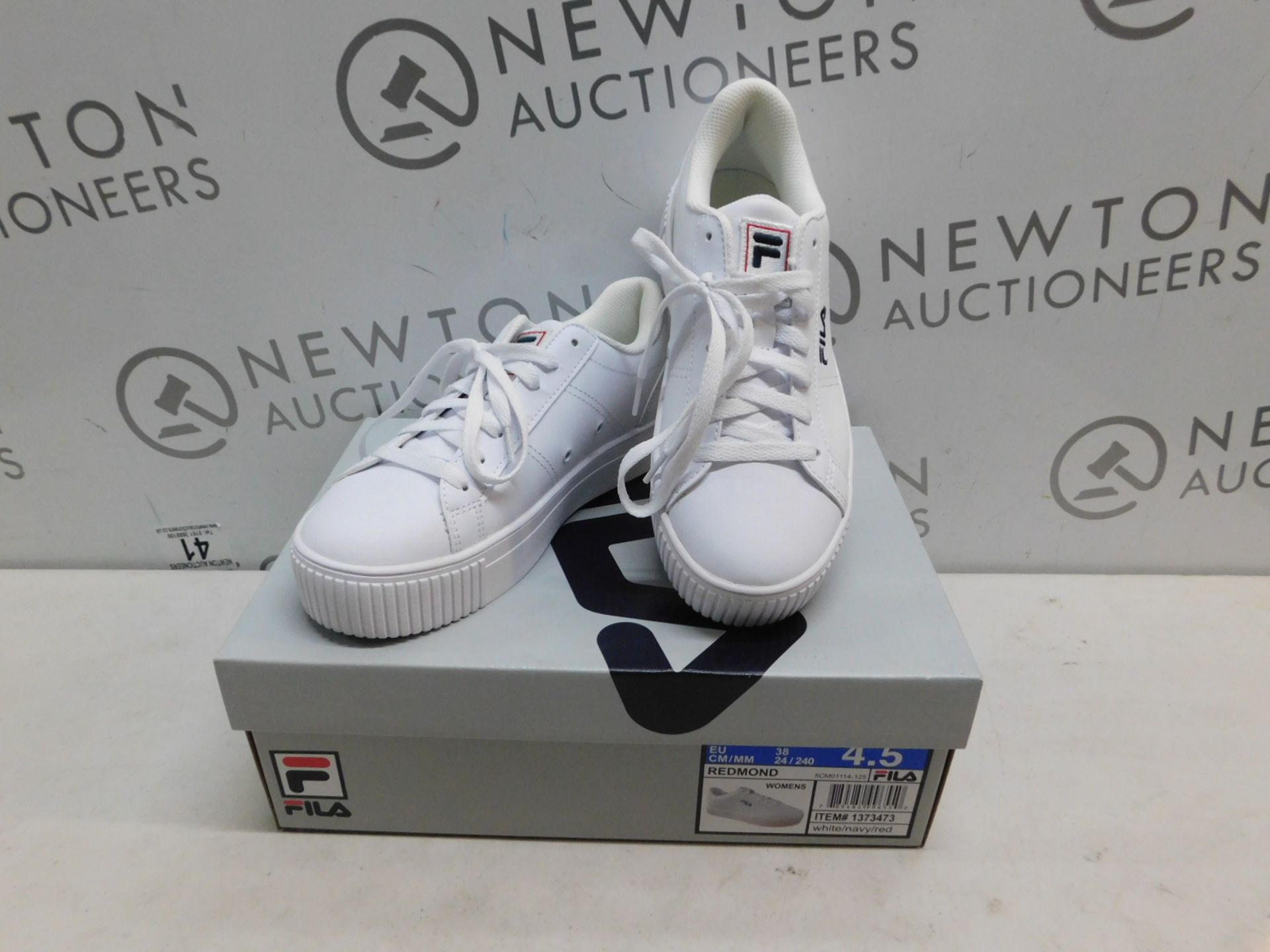 1 BOXED PAIR OF WOMENS FILA REDMOND TRAINERS UK SIZE 4.5 RRP Â£39