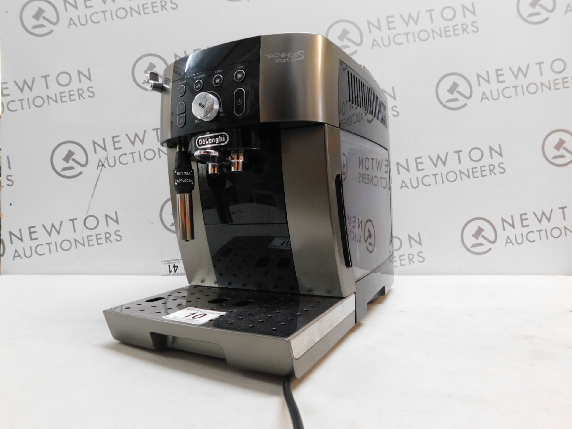 1 DELONGHI MAGNIFICA ECAM250.33.TB SMART BEAN TO CUP COFFEE MACHINE RRP Â£449