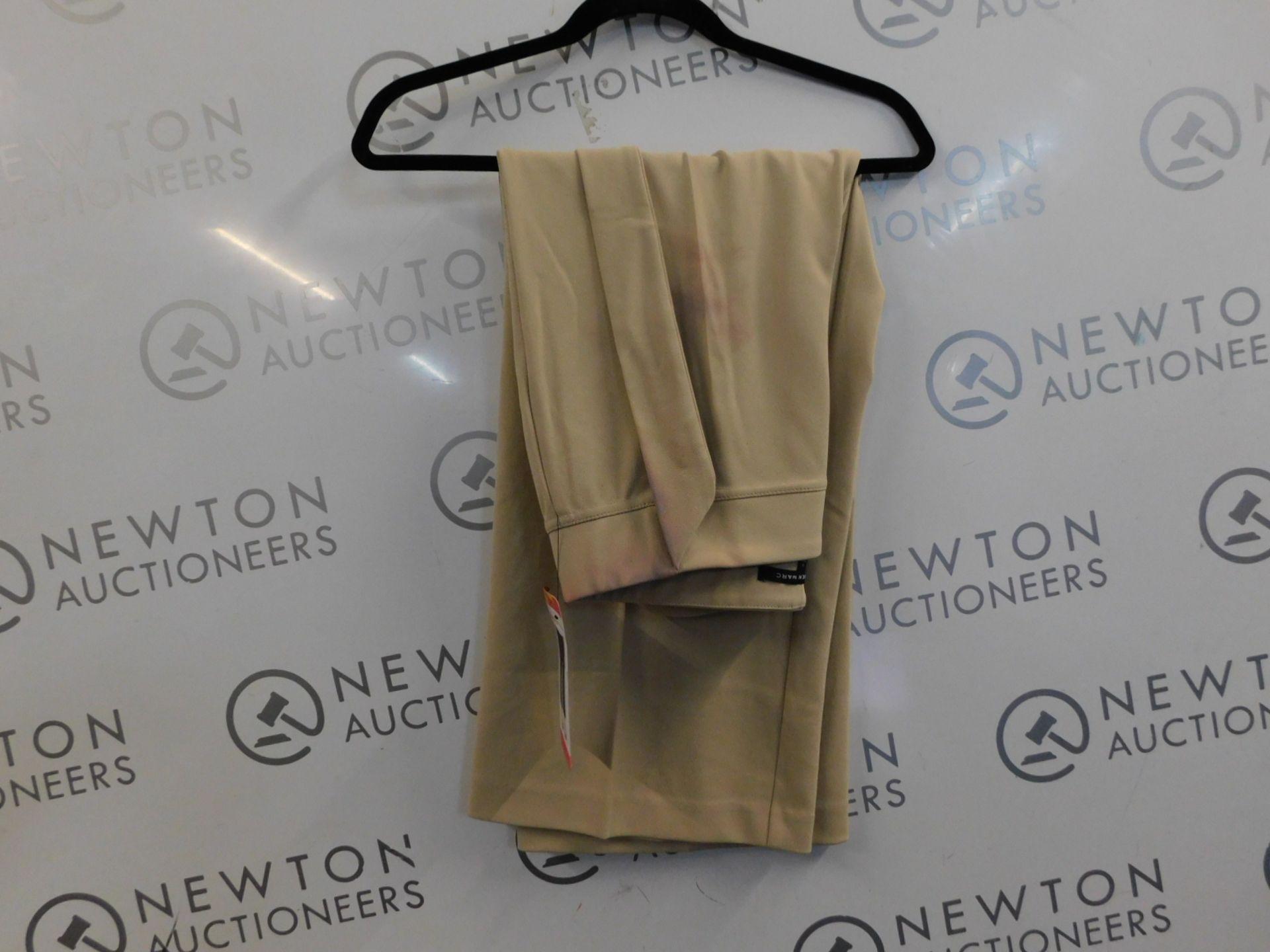 1 LADIES ANDREW MARC TROUSERS IN LATTER BEIGE SIZE M RRP Â£39