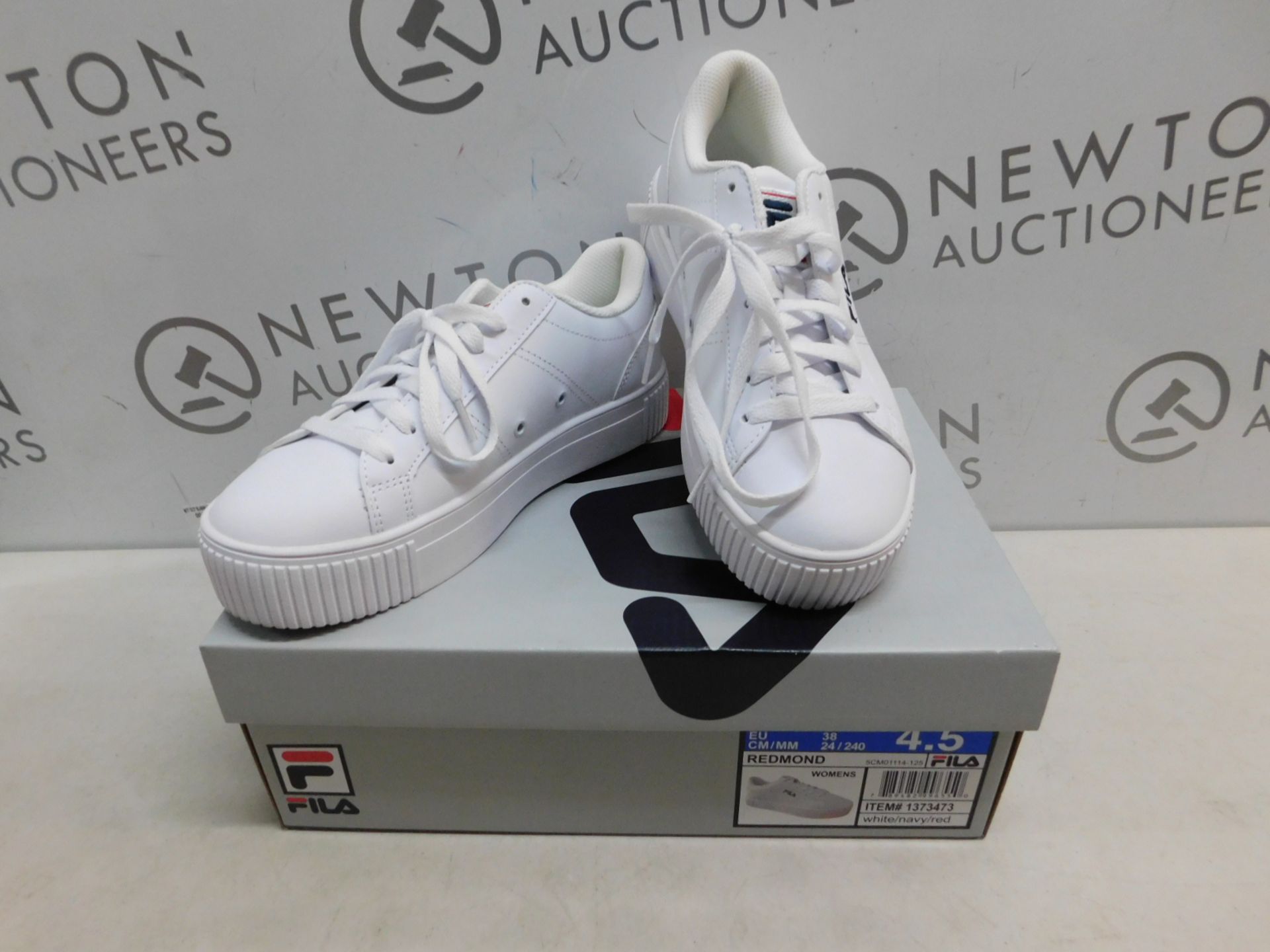 1 BOXED PAIR OF WOMENS FILA REDMOND TRAINERS UK SIZE 4.5 RRP Â£39