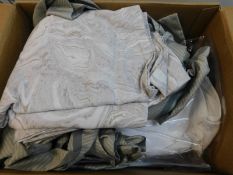 1 LOT OF BOUTIQUE LIVING AND HARLEQUIN BED SET WITH SANDERSON FITTED SHEETS RRP Â£149