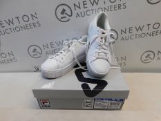 1 BOXED PAIR OF WOMENS FILA REDMOND TRAINERS UK SIZE 4.5 RRP Â£39